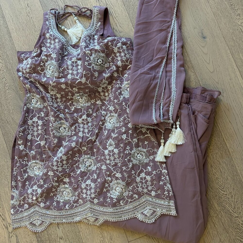 Indian Wedding Kurta Set for Women (Mauve/Light Purple): Lehenga Choli w Dupatta